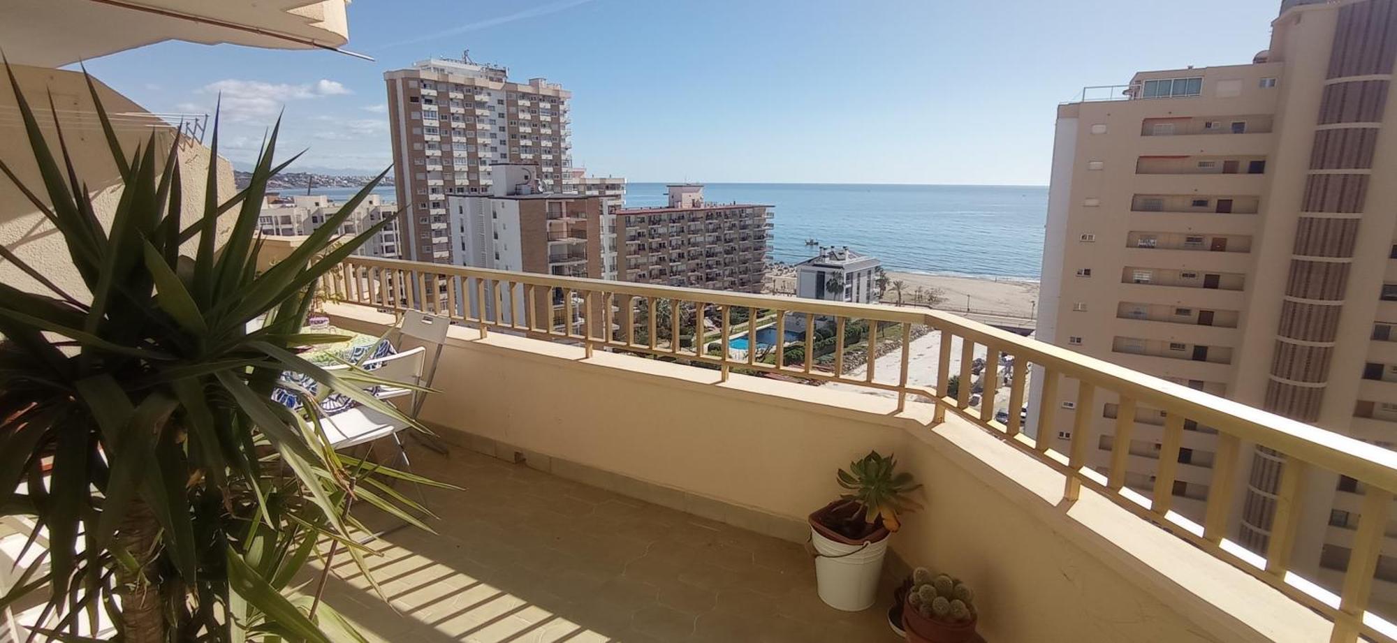 Apartamento Frente Al Mar Paz Y Relax フエンヒロラ エクステリア 写真